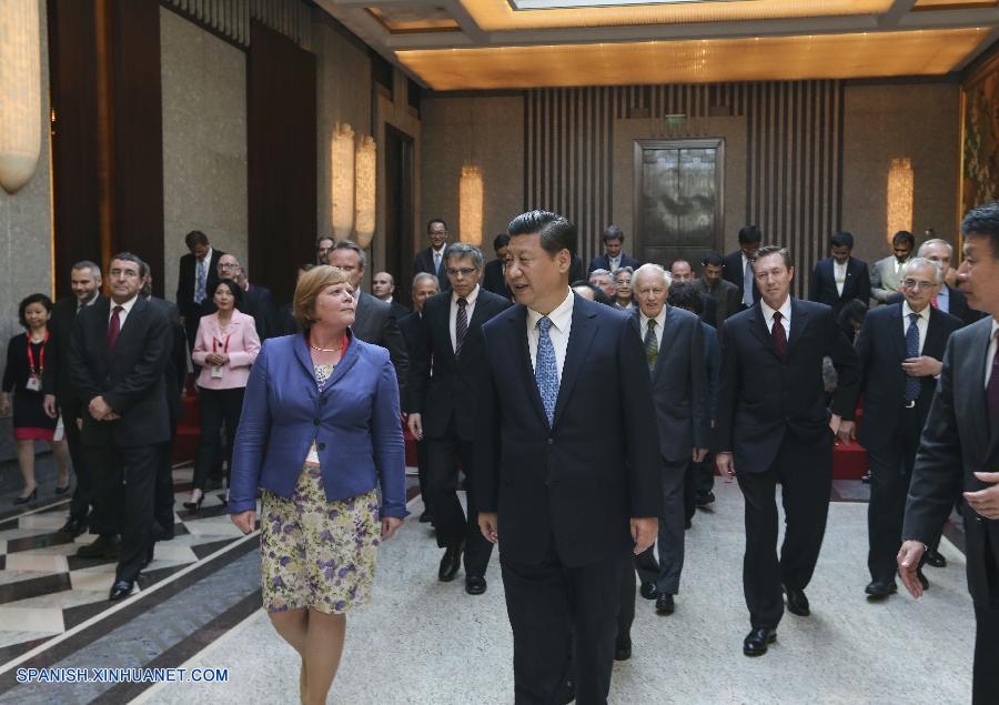 China debe aprender de otros países, dice presidente Xi  2