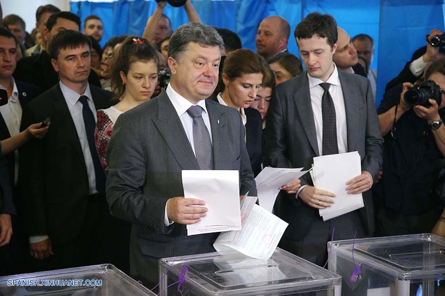 Poroshenko se perfila como ganador de elección presidencial en Ucrania