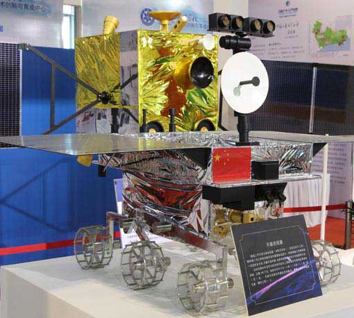 Vehículo explorador lunar chino se debilita pero sigue funcionando