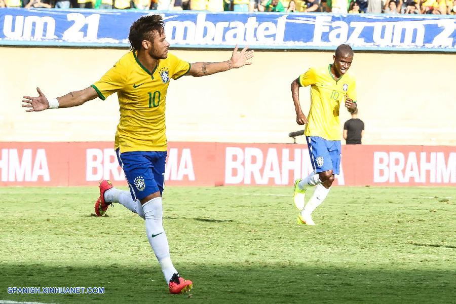Fútbol: Prensa panameña reconoce clase de Neymar para goleada ante Panamá 