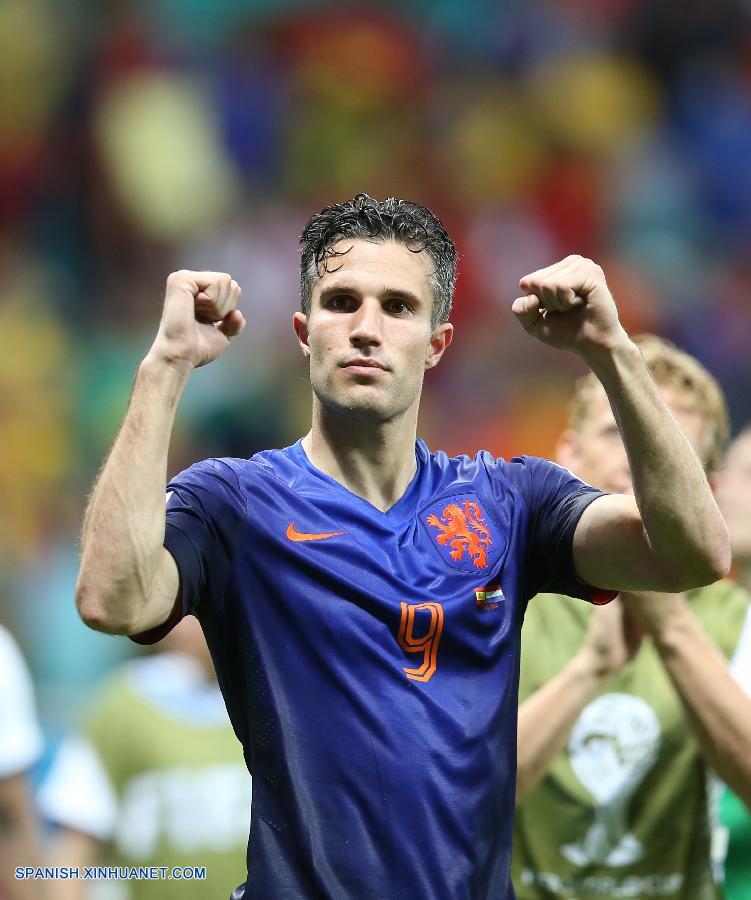 Futmais  Menino Fut on X: 13/06/14. Há 4 anos Van Pierse marcava este gol  HISTÓRICO na goleada da Holanda sobre a Espanha por 5x1.   / X