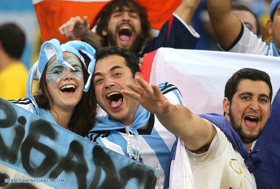 MUNDIAL 2014: Aficionados argentinos saturan zona aledaña del Maracaná ante debut