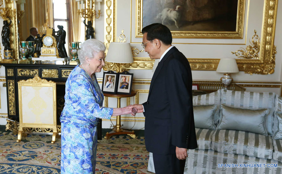 PM chino promete promover intercambios culturales con Reino Unido