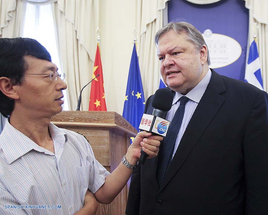 Entrevista: La visita del premier chino reforzará lazos, según viceprimer ministro griego