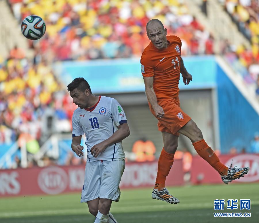 MUNDIAL 2014: Suplentes brillan en victoria 2-0 de Holanda contra Chile