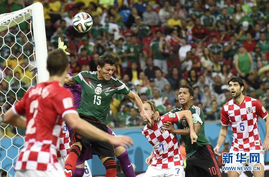 MUNDIAL 2014: México avanza con estallido tardío ante Croacia