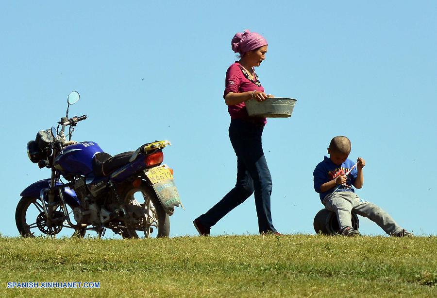 China: Vida cotidiana de condado Yining de Xinjiang 