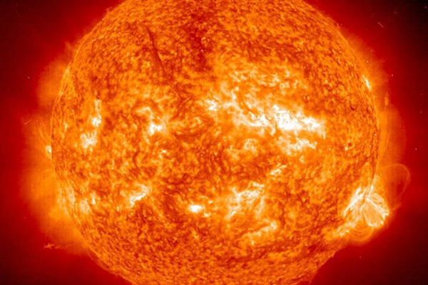 La atmósfera solar es más grande de lo pensado