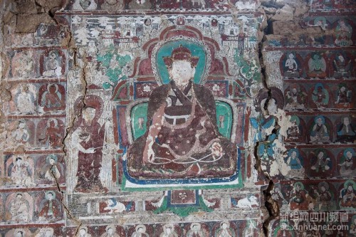 Los murales del templo colgante de Monte Gada en Jinchuan de Sichuan necesitan urgentemente protección