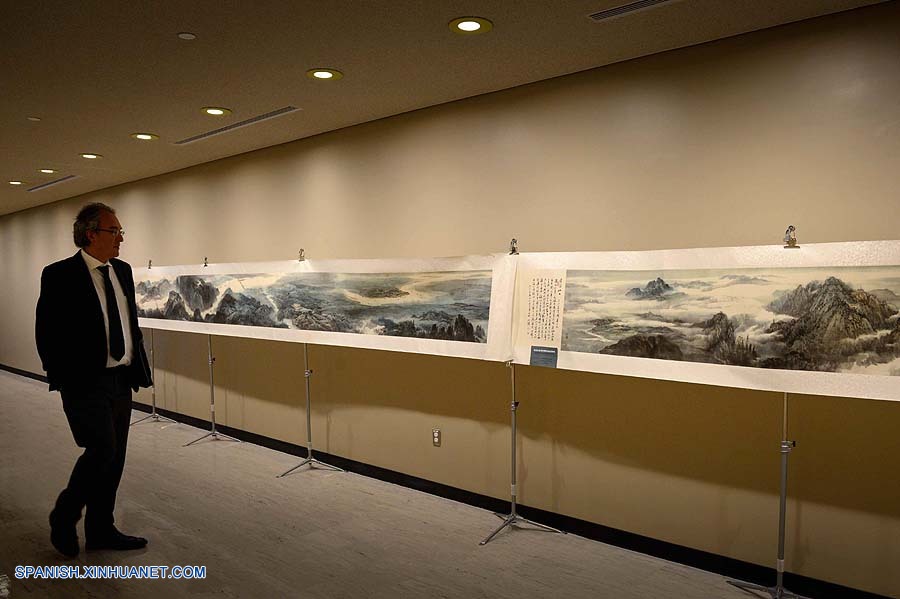 Exponen pintura china del río Yangtsé en sede de ONU