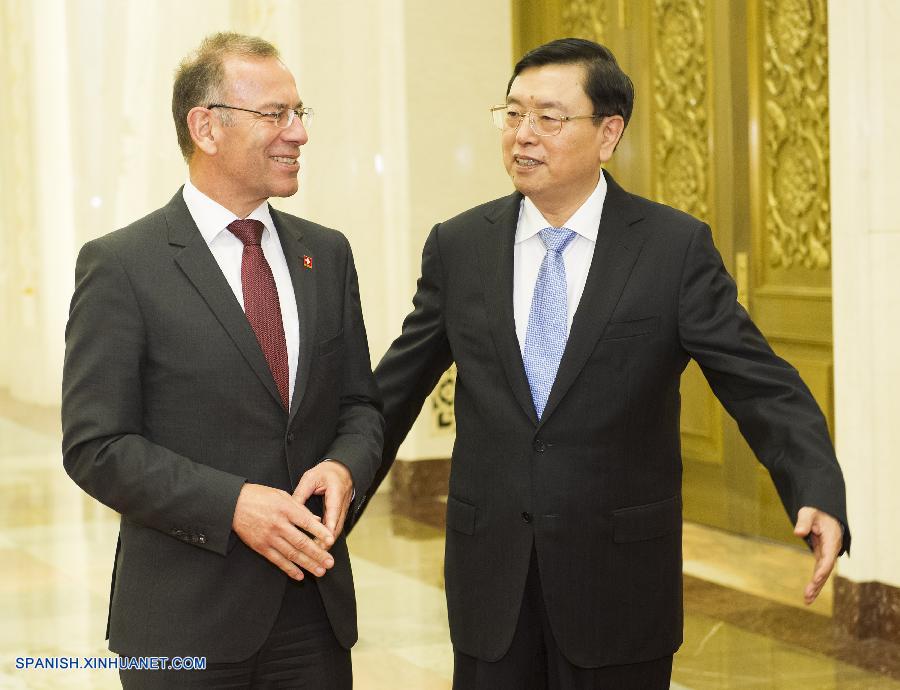 China y Suiza fortalecerán sus intercambios parlamentarios