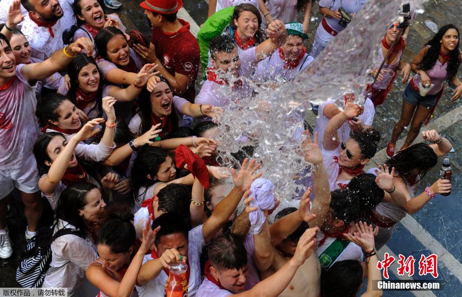 Comienza el Festival de San Fermín en España 2014