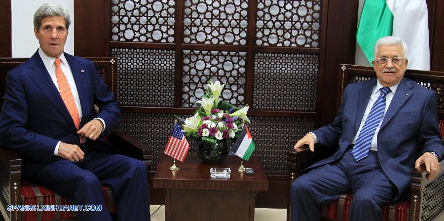 Abbas entrega a Kerry iniciativa para cese al fuego en Gaza