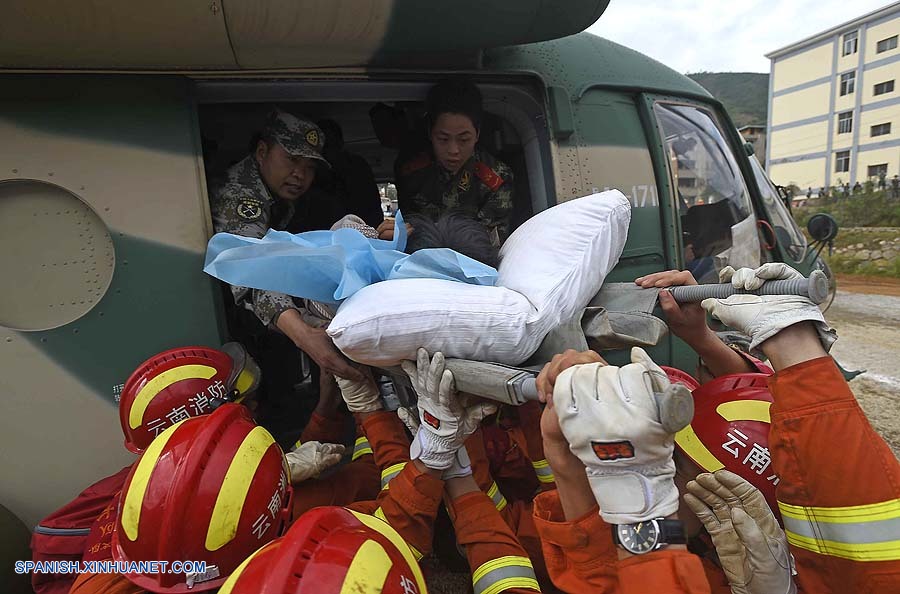 Sube a 589 número de muertos por terremoto en Yunnan