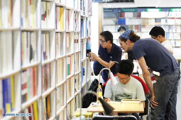Lectores tienen a su disposición una librería en Pekín que abre las 24 horas