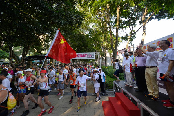 190.000 personas en Hong Kong participan en marcha contra Ocupa Central