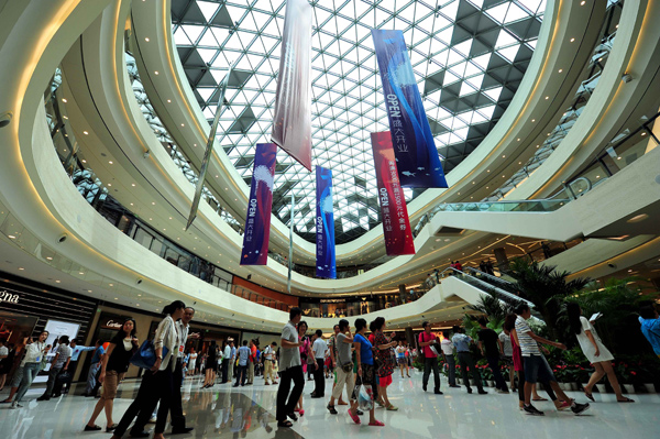 Una vista general del centro de compras libres de impuestos en Bay International Shopping Haitang, en Hainan, China.