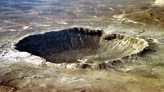 Un cráter misterioso aparecido de repente en un lago del estado de Utah