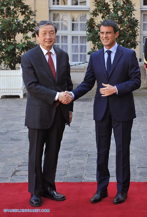 Vicepremier chino se reúne con primer ministro francés sobre cooperación