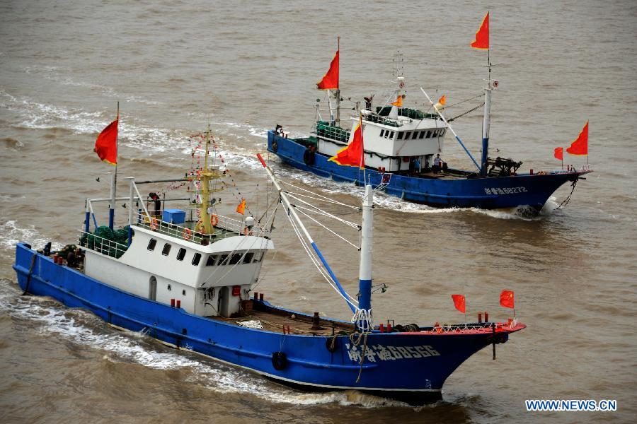 Barcos pescadores comienzan operación en Zhejiang