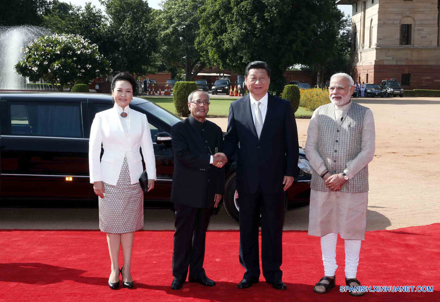 Presidentes de China e India prometen cooperación