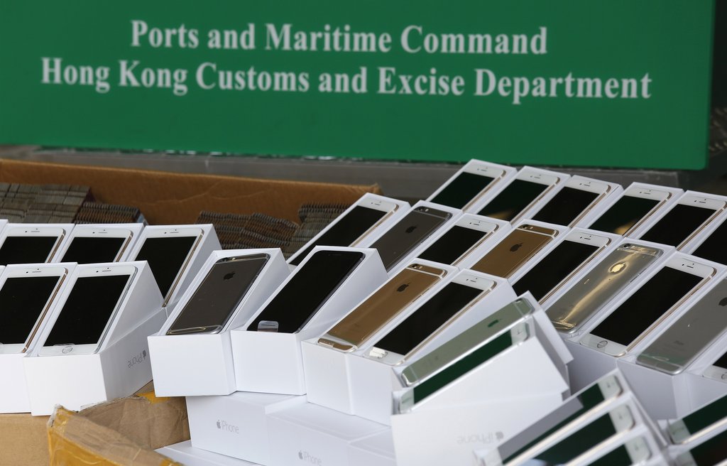 Policía de Hong Kong destapa trama de contrabando de iPhone 6