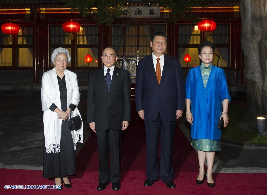 Presidente de China se reúne con rey de Camboya