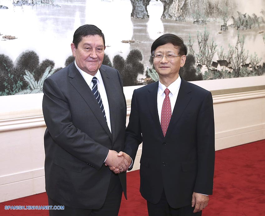 China y Uzbekistán prometen reforzar cooperación en seguridad