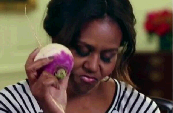 Michelle Obama baila con un nabo