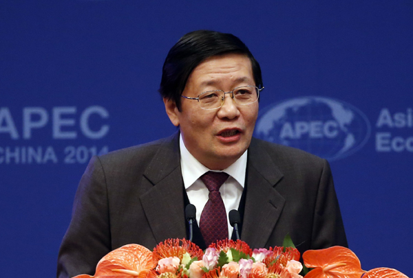 Lou Jiwei, ministro de Finanzas.