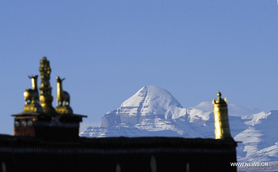 Hermoso paisaje del monte Kailash