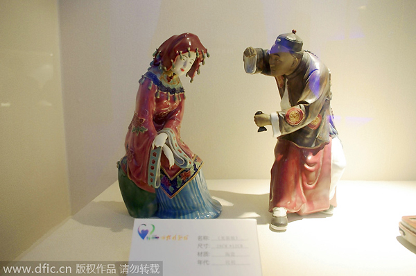 Esta foto de 2012 muestra antigua artesanía con temática sexual en un festival cultural de Wuhan, provincia de Hubei, el 14 de septiembre de 2012. [Foto/IC]