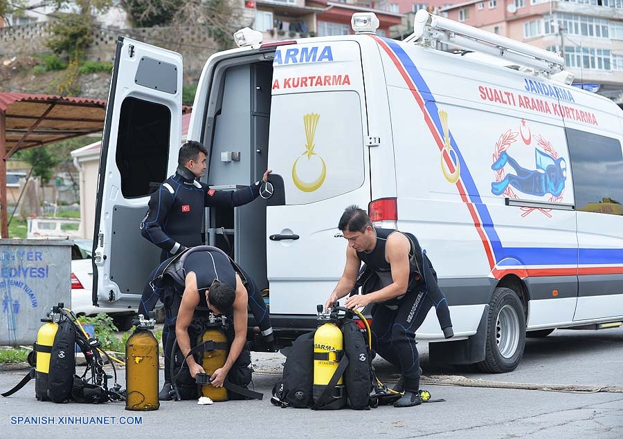 Aumentan a 24 los muertos por hundimiento de embarcación con indocumentados cerca de Estambul