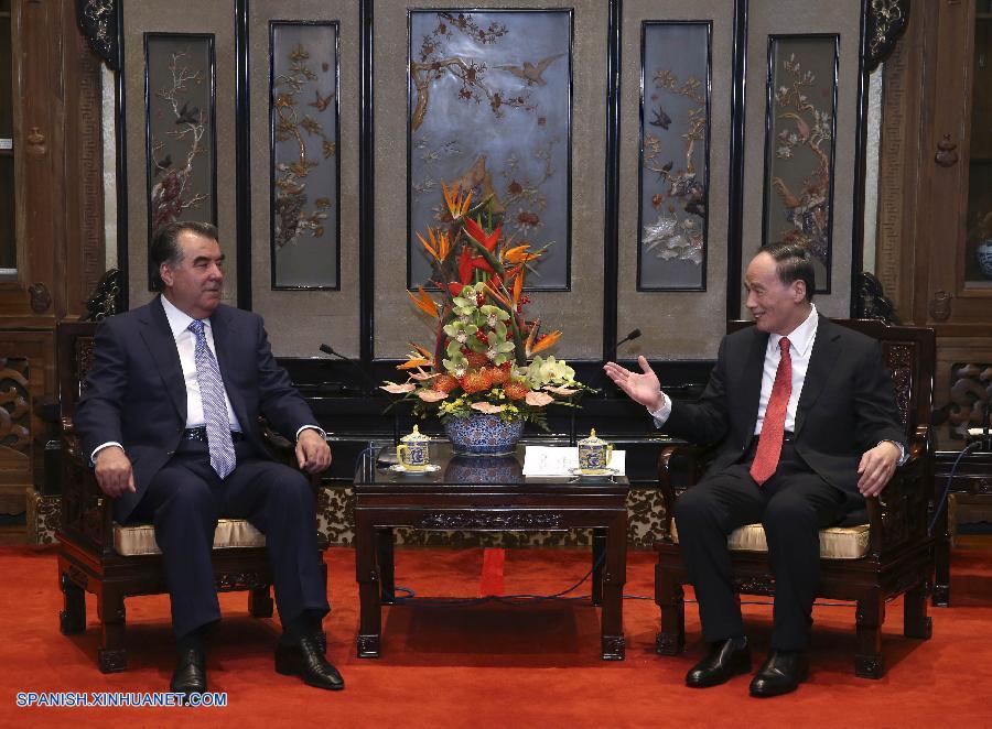 China y Tayikistán fortalecerán cooperación en seguridad regional