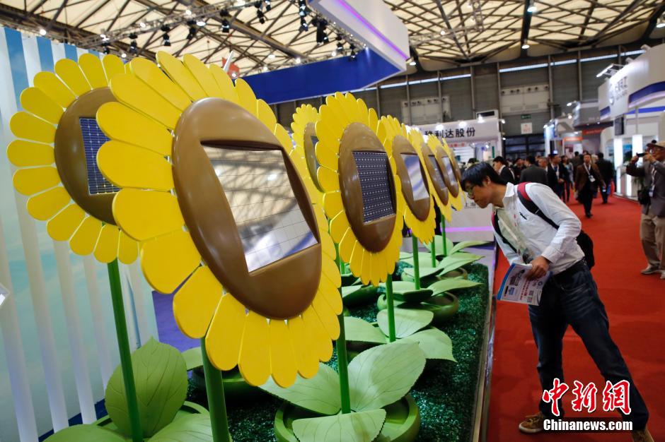 La tecnología solar es el tema principal de la Feria Internacional de la Industria 2014. [Foto/CNS]