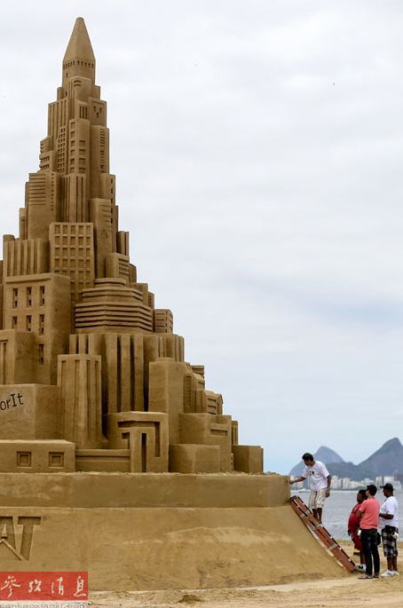 Brasil ostenta el castillo de arena más grande del mundo 7