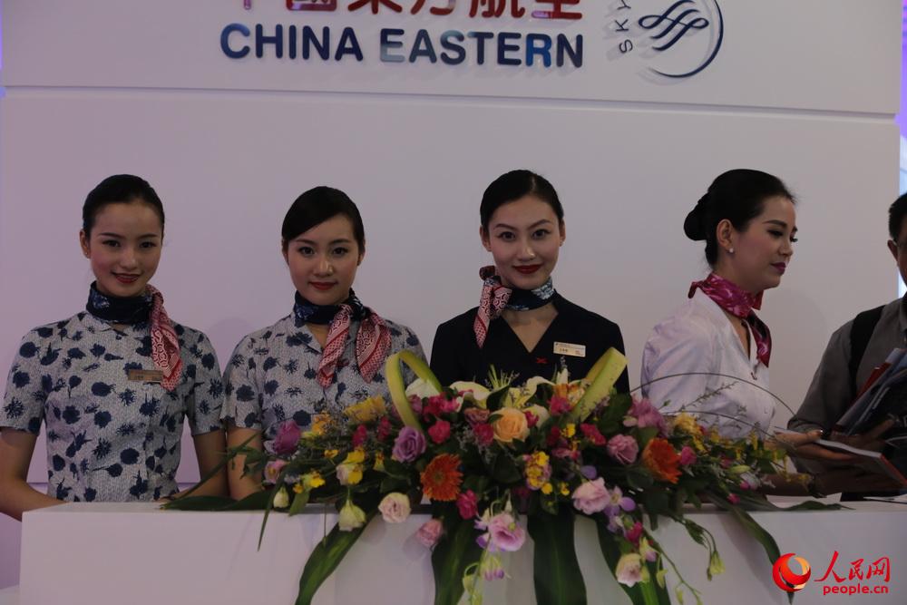 Chicas guapas en la Expo del Aire China 2014 (5)