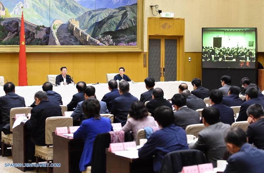 Viceprimer ministro chino insta a mejorar el sistema de registro de familias