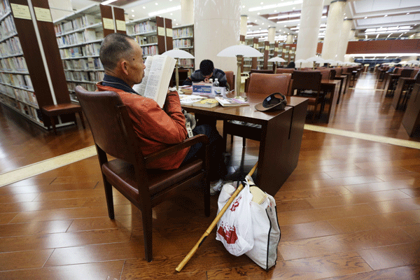 Bibliotecas acogen a personas sin hogar
