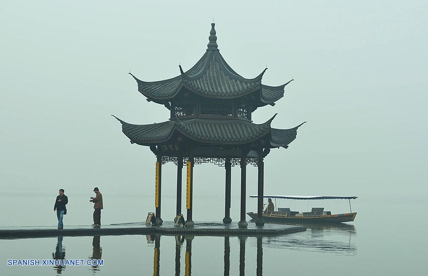 Consejo de Estado chino aprueba proyecto de ley sobre prevención de contaminación del aire