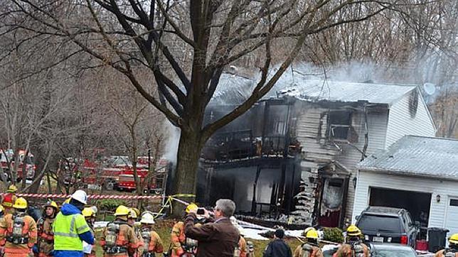 Seis muertos al estrellarse una avioneta contra una casa en Washington