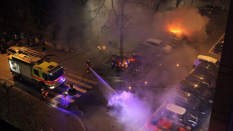 Una multitud saquea el centro de Zúrich