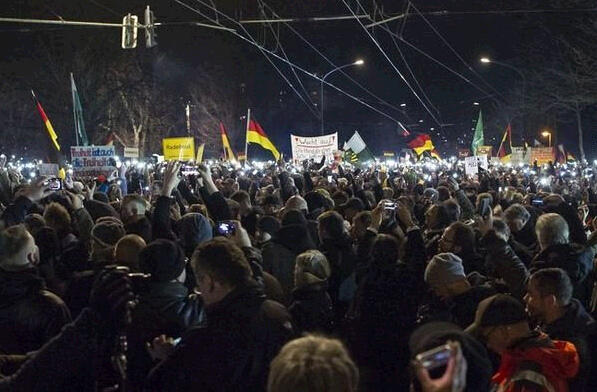 Gran manifestación islamófoba en Alemania