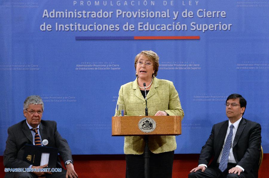 Bachelet promulga ley que crea administrador provisional en la educación superior