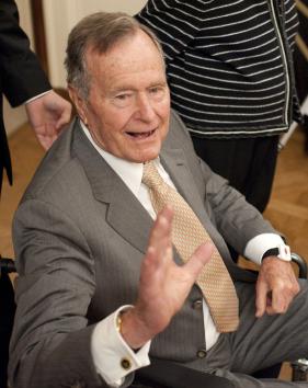 Hospitalizado de urgencia expresidente George H. W. Bush