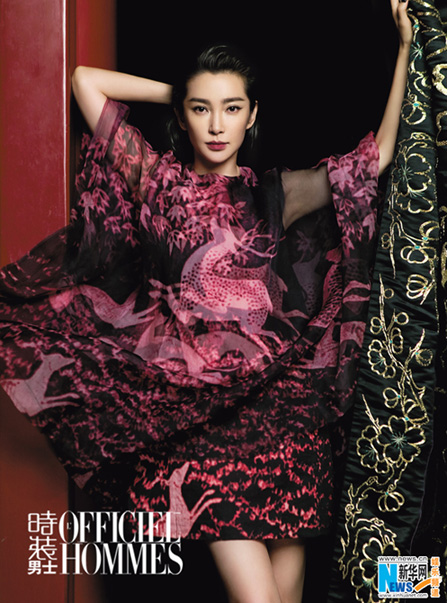 Actriz Li Bingbing posa para L’OFFICIEL HOMMES