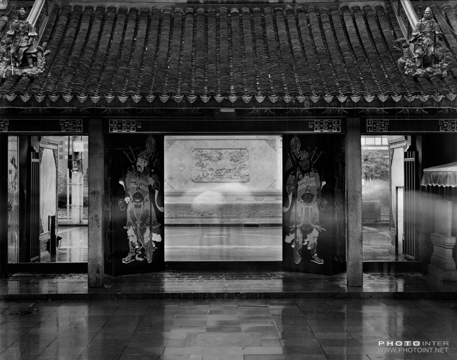 Foto del Templo del Dios de la Ciudad Antigua en el distrito Huangpu de Shanghai, el 16 de abril de 2014. [Fotografía de Yin Ganjiang/photoint.net]