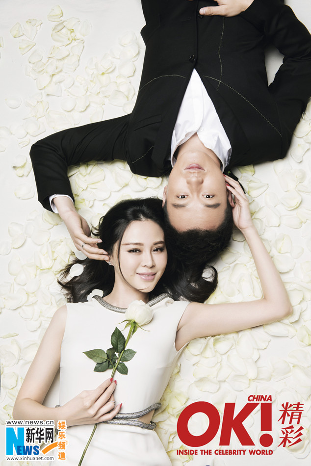 Actor Tong Dawei posa para OK! con su esposa Guan Yue