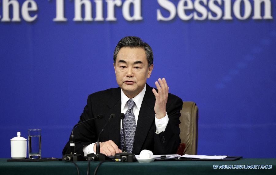 Diplomacia de China se centra en "Franja y Ruta" en 2015