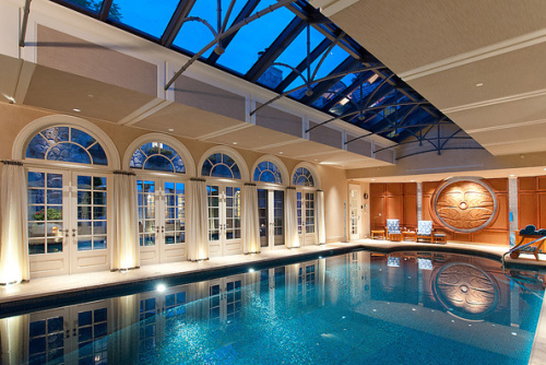Vista de la piscina interior de la mansión. [Foto/Xinhua]